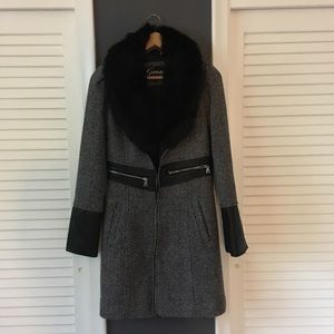 YARD SALE GUESS Faux Fur Collar Herringbone Coat
